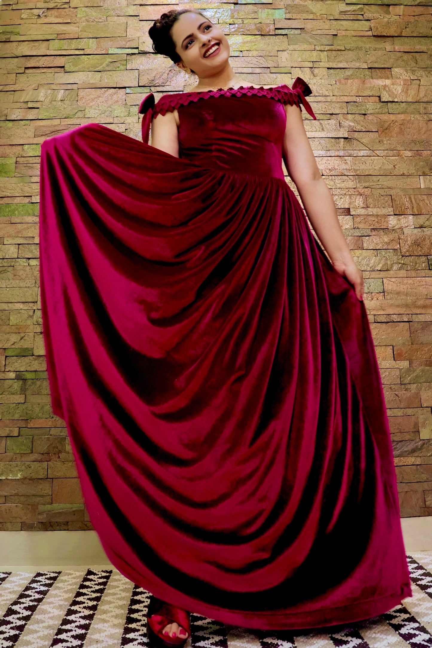GARNET GLOW